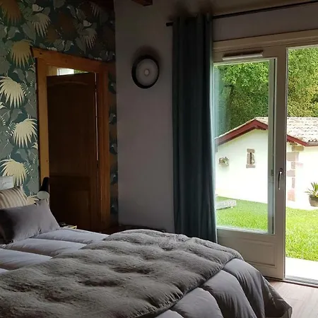 Maison D Hotes Lapitxuri Guest house *